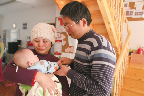 半年之后，奇奇終于見(jiàn)到爸爸媽媽了