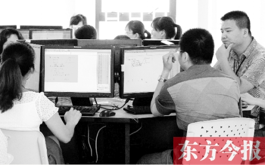 東方今報(bào)記者打探中招評(píng)卷現(xiàn)場(chǎng) 零分試卷全都復(fù)檢