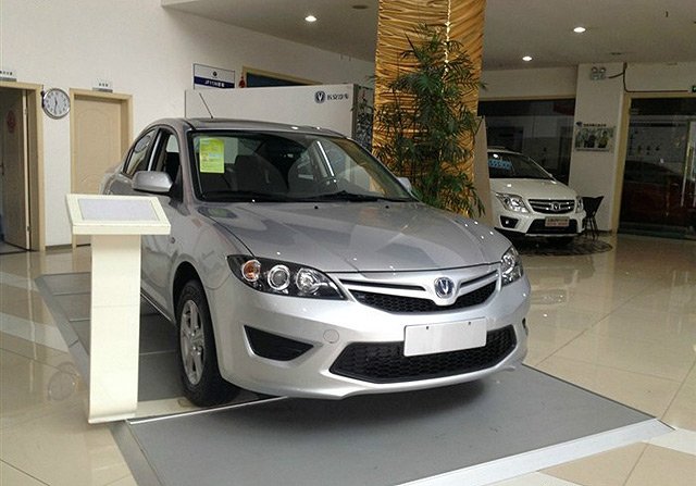 長安CINTURX車型實車圖