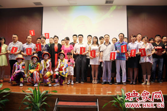 經過網絡投票和專家評審，最終農民兄弟樂隊的歌曲《中國夢》、動畫片《紅孩兒與大學院》以及《中原福塔兒童