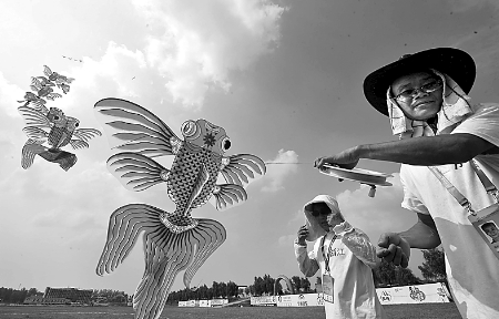 7月30日，第七屆全國農(nóng)運(yùn)會首項(xiàng)賽事——風(fēng)箏比賽在南召縣開賽