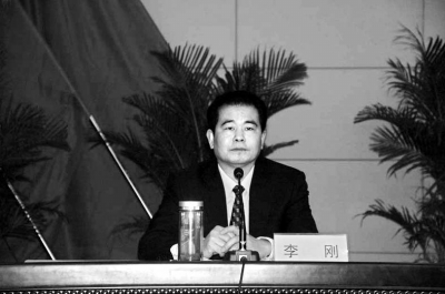 濮陽(yáng)市委常委、市委政法委書(shū)記李剛