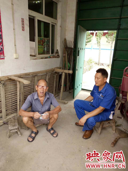 中石化葉縣分公司到幫扶村進(jìn)行幫扶入戶調(diào)查