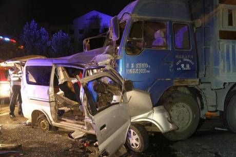 哈爾濱車(chē)禍致8人遇難