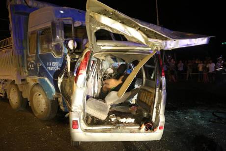 哈爾濱車(chē)禍致8人遇難