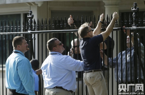 白宮護欄加裝帶刺鋼釘 白宮護欄加裝帶刺鋼釘