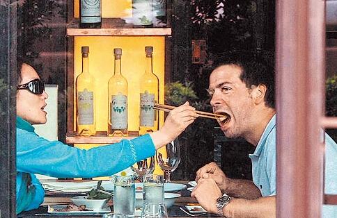 鞏俐承認(rèn)戀情想再婚男友被曝為小13歲法國人