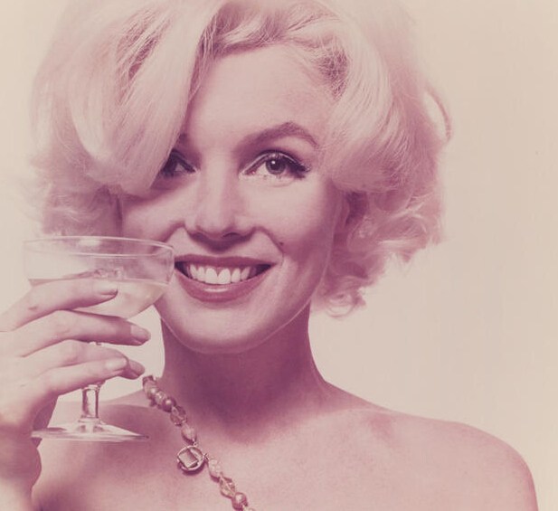 夢(mèng)露生前最后寫(xiě)真曝光 夢(mèng)露生前最后寫(xiě)真曝光