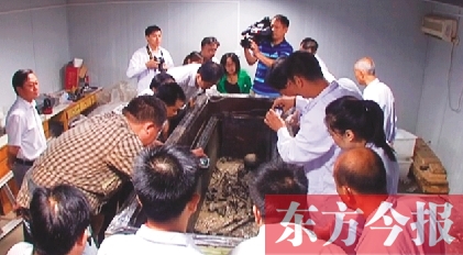 南陽出土漢代四神圖漆棺 系全國(guó)首例