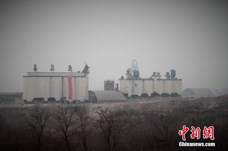 　2014年2月17日，石家莊市再次啟動壓減水泥過剩產能、治理大氣污染水泥企業(yè)集中爆破拆除行動。