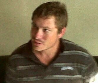 這是4月25日在印度尼西亞巴厘島拍攝的企圖硬闖客機(jī)駕駛艙的醉酒乘客馬特·克里斯托弗。