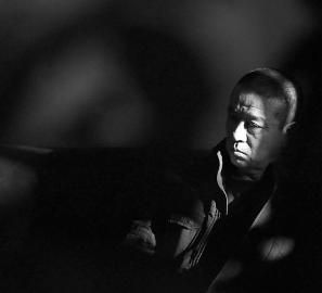 遲貴柱被判無(wú)罪后，怎么也高興不起來(lái)。