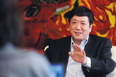 　政協(xié)委員、中國電力投資集團(tuán)總經(jīng)理陸啟洲稱，7800元是其每月基本工資。資料圖片/新京報記者 楊杰