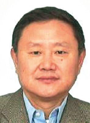 胡奉憲 現年60歲，外逃前任四川韻律實業(yè)發(fā)展公司總經理、董事長，2009年11月逃往美國或澳大利亞。