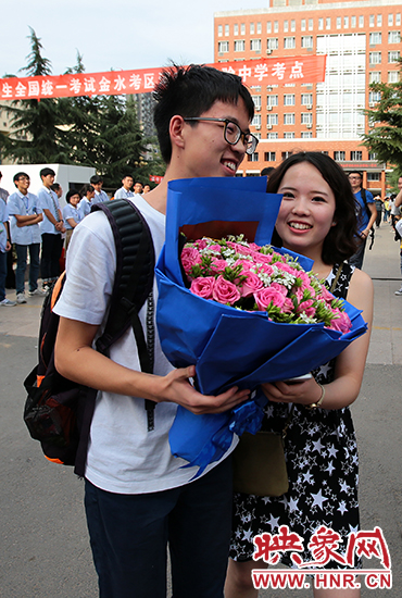 還有一種情，它是懵懂的情愫，你若安好，便是晴天。