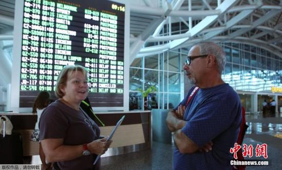 印尼火山噴發(fā)致5座機(jī)場關(guān)閉 逾130個(gè)航班被取消