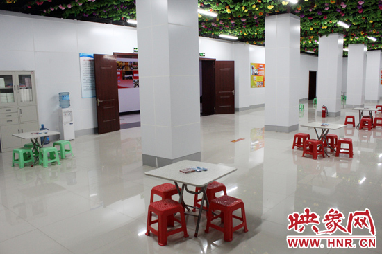 為了給市民納涼避暑創(chuàng)造舒適的環(huán)境，今年鄭州市人防辦加大了投入，對納涼點進行了升級改造