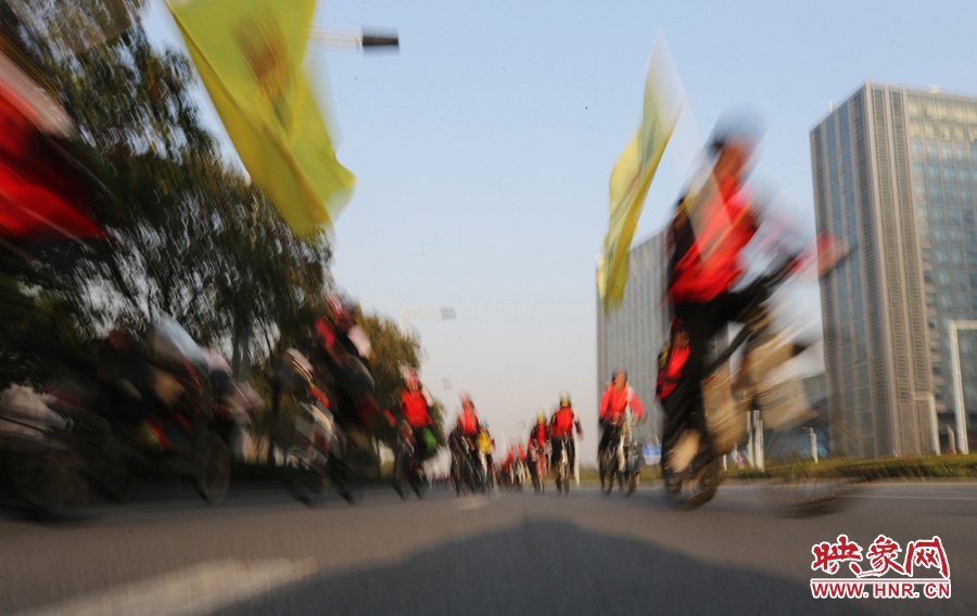 獻(xiàn)愛心、騎行天下，映象網(wǎng)騎行車友樂翻天