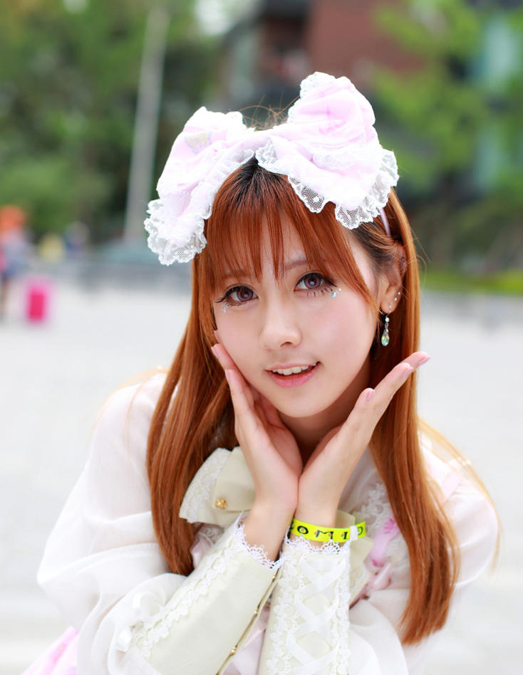 成都舉行西南最大動(dòng)漫展 性感萌妹頻頻搶鏡 成都舉行西南最大動(dòng)漫展 性感萌妹頻頻搶鏡