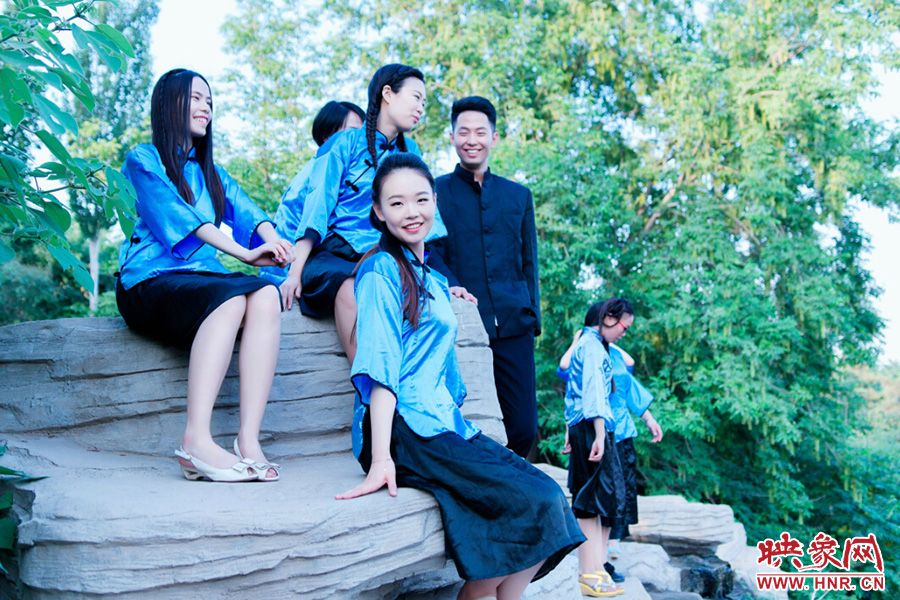 最是那溫柔一笑，定格了四年所有的記憶。