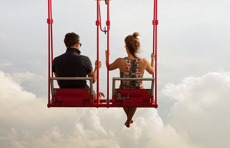 荷蘭100米高秋千飛入云端 看盡美景 荷蘭100米高秋千飛入云端 看盡美景