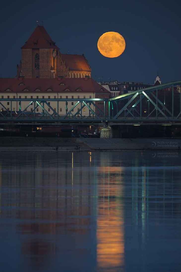 68年來(lái)最大！今晚夜空上演超級(jí)月亮