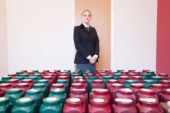 英25萬具骨灰滯留殯儀館，部分存放逾40年無人認(rèn)領(lǐng)。（網(wǎng)頁截圖）