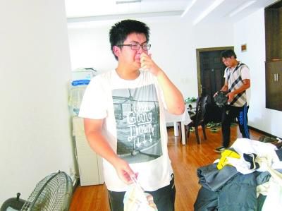 父親被埋撐6小時(shí)見妻兒后合眼 兒子欲學(xué)地震預(yù)測