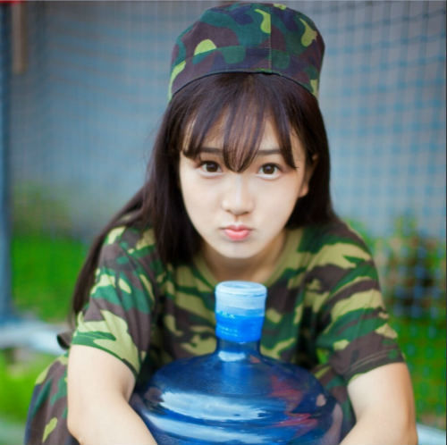 浙大軍訓(xùn)女神曝光 浙大軍訓(xùn)女神曝光