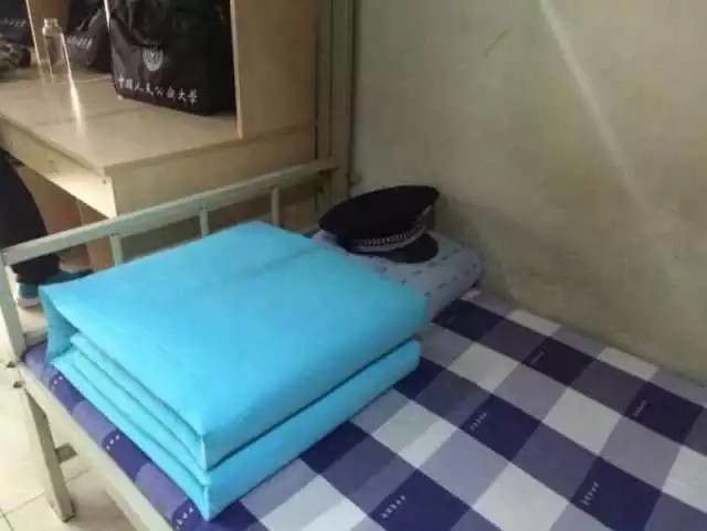 這個(gè)學(xué)校的男生宿舍火了！女同學(xué)都喊著要嫁