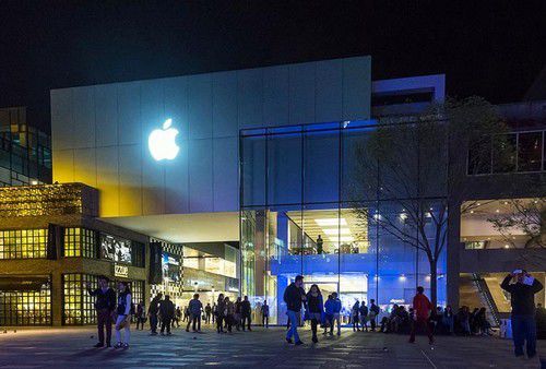 iPhone6發(fā)布 一覽全球最高大上的蘋(píng)果店 iPhone6發(fā)布 一覽全球最高大上的蘋(píng)果店
