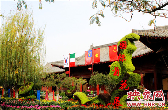 “節(jié)·會”期間的清明上河園喜事一串串 “節(jié)·會”期間的清明上河園喜事一串串