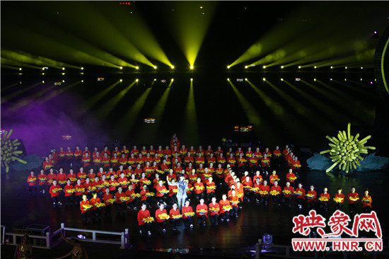 “節(jié)·會”期間的清明上河園喜事一串串 “節(jié)·會”期間的清明上河園喜事一串串