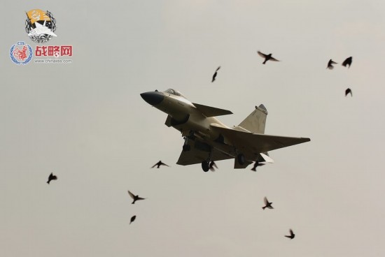 殲-10B戰(zhàn)機(jī)最美試飛照 殲-10B戰(zhàn)機(jī)最美試飛照