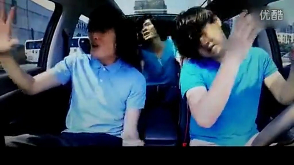 中國版蛇精病車內cosplay 呈現(xiàn)各種經典