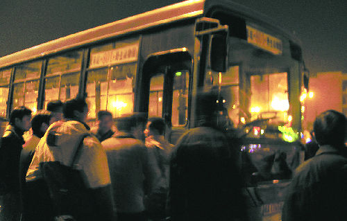 乘客奪方向盤 竟因自己坐過(guò)站