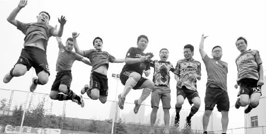 米蘭圈河南站隊發(fā)揮小快靈的風格，以一個凈勝球的優(yōu)勢晉級