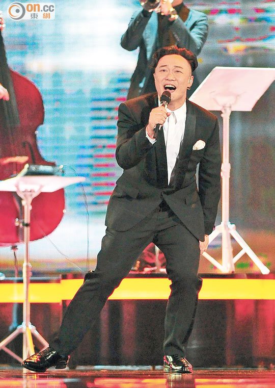 陳奕迅不負眾望，終于榮登金曲歌王寶座。