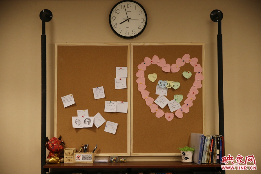 書(shū)店內(nèi)的留言板。