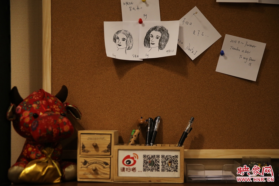 書(shū)店內(nèi)留言板一角。